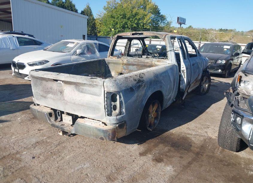 Photo 4 of 2019 Ram 1500 CLASSIC TRADESMAN 4X2 6'4 BOX (VIN 1C6RR6FT8KS699877)