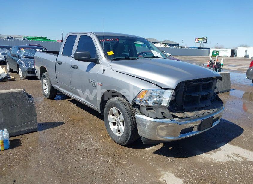2019 Ram 1500 CLASSIC TRADESMAN 4X2 6'4 BOX (VIN 1C6RR6FT8KS723398) main photo