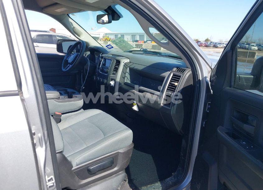 Photo 5 of 2019 Ram 1500 CLASSIC TRADESMAN 4X2 6'4 BOX (VIN 1C6RR6FT8KS723398)