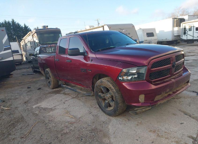 2018 Ram 1500 EXPRESS 4X2 6'4 BOX (VIN 1C6RR6FT9JS322649) main photo