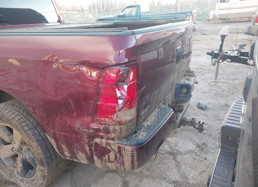 Photo 6 of 2018 Ram 1500 EXPRESS 4X2 6'4 BOX (VIN 1C6RR6FT9JS322649)