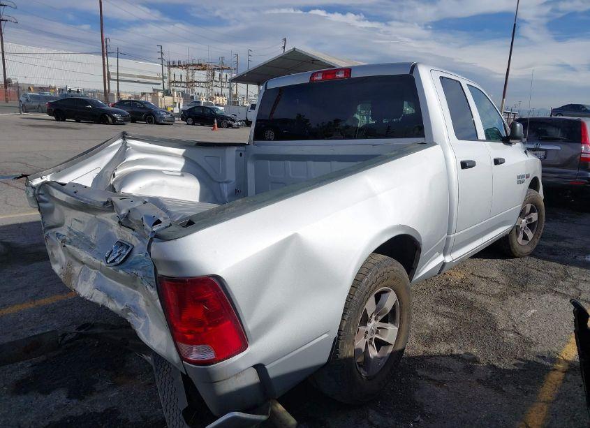 Photo 19 of 2018 Ram 1500 EXPRESS 4X2 6'4 BOX (VIN 1C6RR6FTXJS249176)