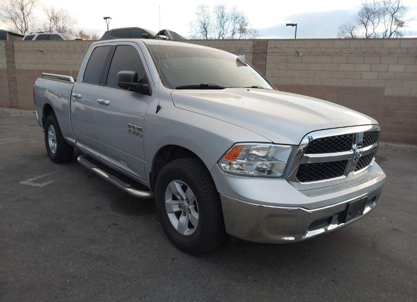 2018 Ram 1500 SLT 4X2 6'4 BOX (VIN 1C6RR6GG1JS324431) main photo