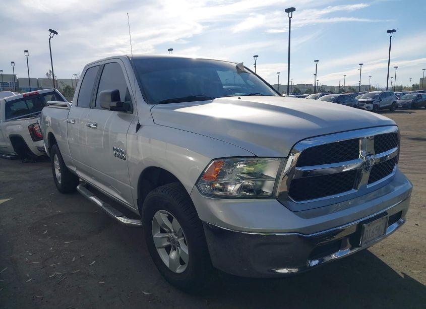 Photo 13 of 2018 Ram 1500 SLT 4X2 6'4 BOX (VIN 1C6RR6GG1JS324431)