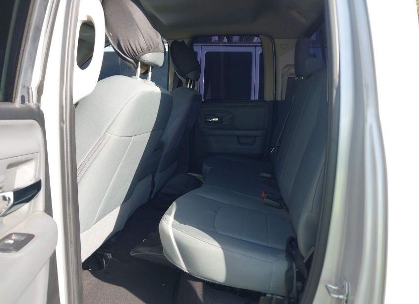 Photo 8 of 2018 Ram 1500 SLT 4X2 6'4 BOX (VIN 1C6RR6GG1JS324431)