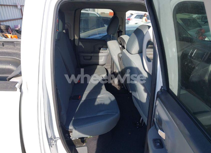 Photo 8 of 2018 Ram 1500 SLT 4X2 6'4 BOX (VIN 1C6RR6GG2JS324342)