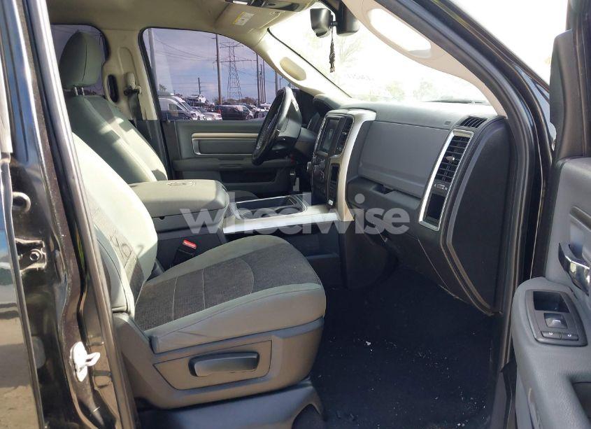 Photo 5 of 2018 Ram 1500 BIG HORN 4X2 6'4 BOX (VIN 1C6RR6GG3JS304407)