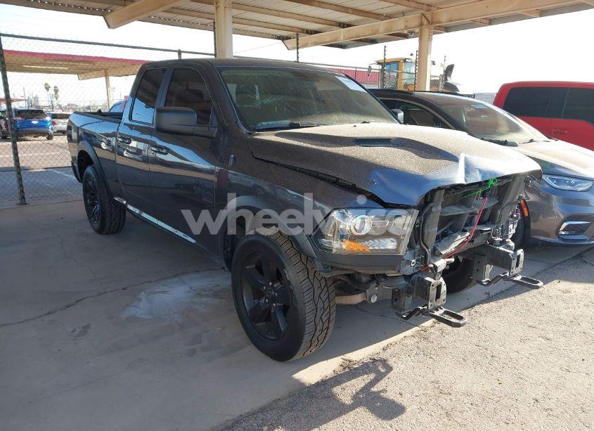2019 Ram 1500 CLASSIC WARLOCK 4X2 6'4 BOX (VIN 1C6RR6GG4KS669681) main photo