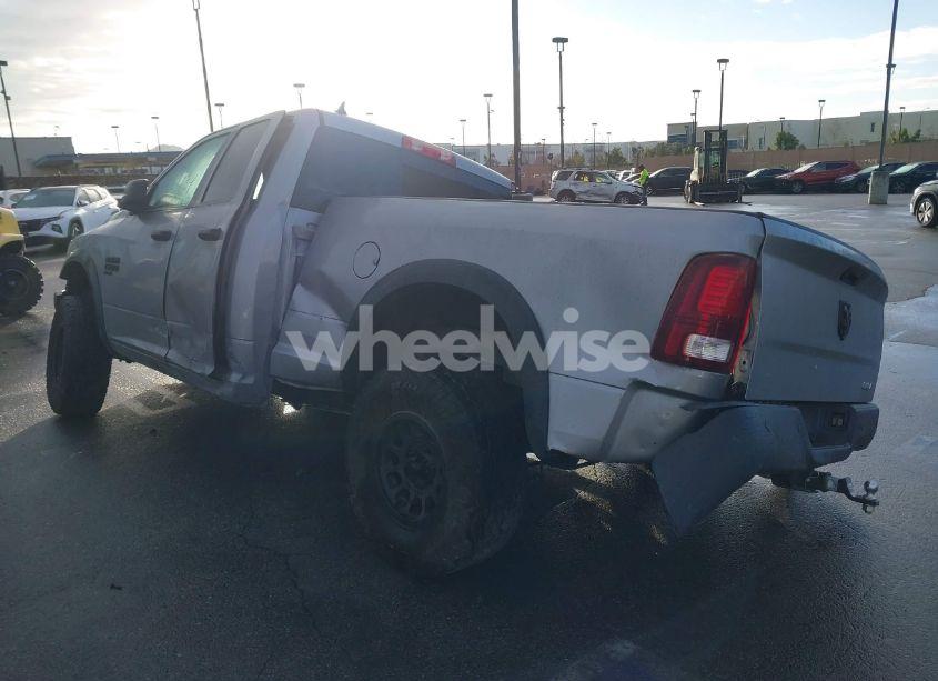 Photo 3 of 2020 Ram 1500 CLASSIC WARLOCK 4X2 6'4 BOX (VIN 1C6RR6GG4LS128308)