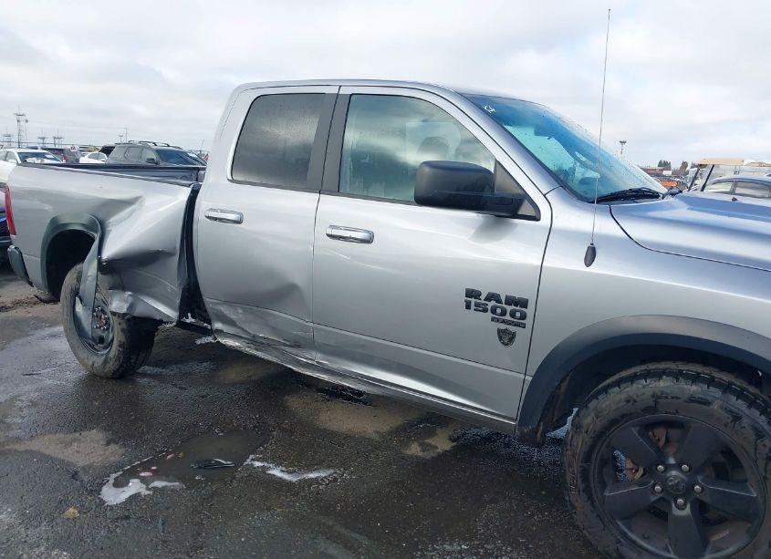 Photo 6 of 2019 Ram 1500 CLASSIC WARLOCK 4X2 6'4 BOX (VIN 1C6RR6GG5KS636852)