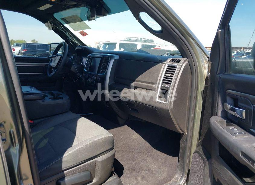 Photo 5 of 2021 Ram 1500 CLASSIC (VIN 1C6RR6GG5MS586277)