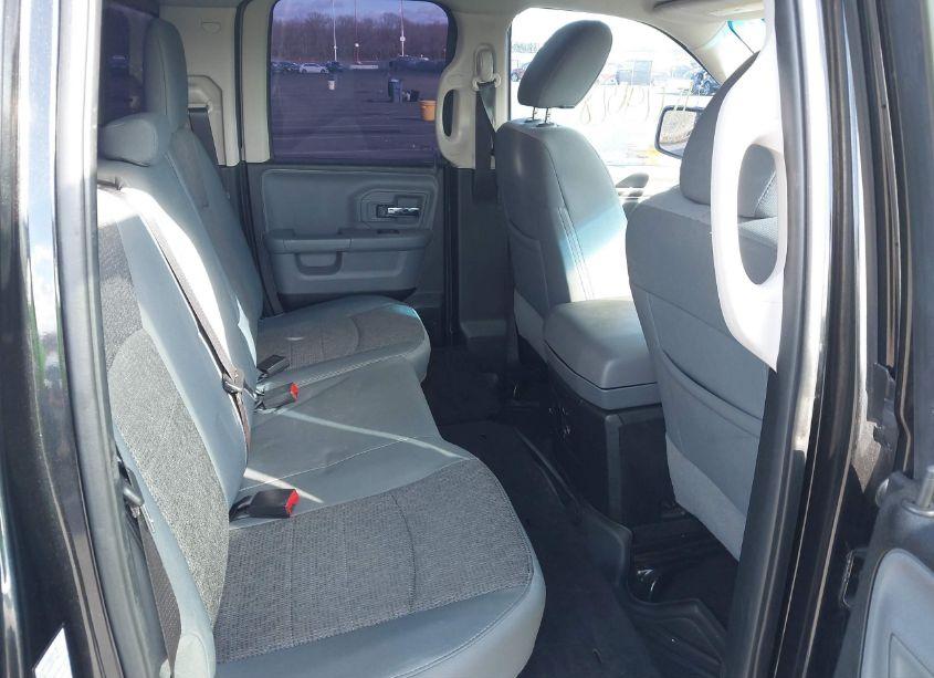 Photo 8 of 2017 Ram 1500 SLT 4X2 6'4 BOX (VIN 1C6RR6GG6HS747001)