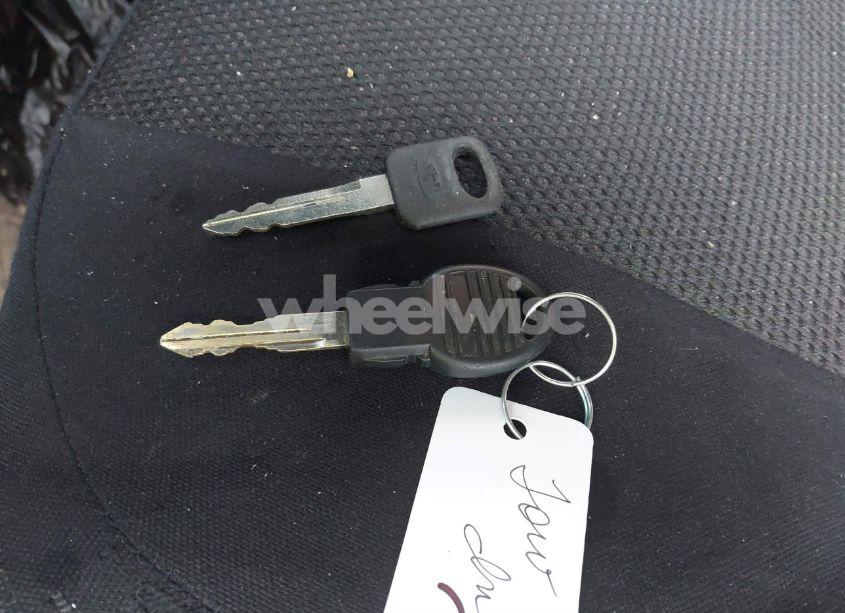 Photo 11 of 2017 Ram 1500 SLT 4X2 6'4 BOX (VIN 1C6RR6GG8HS657302)