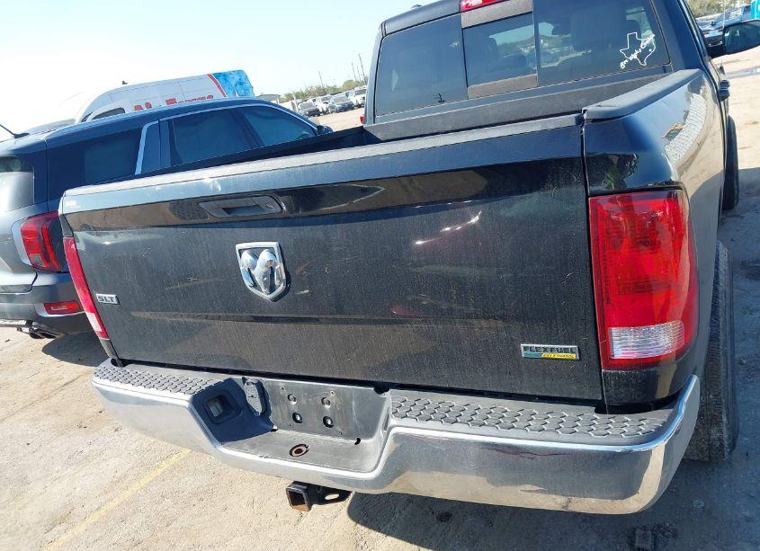 Photo 16 of 2017 Ram 1500 SLT 4X2 6'4 BOX (VIN 1C6RR6GG9HS707916)