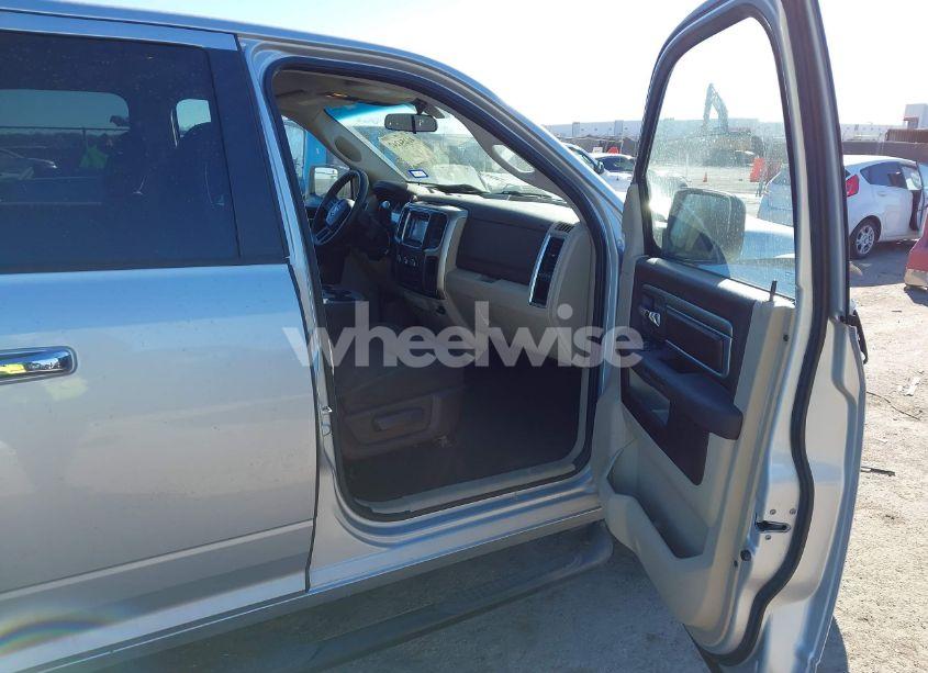 Photo 5 of 2013 Ram 1500 SLT (VIN 1C6RR6GPXDS593810)