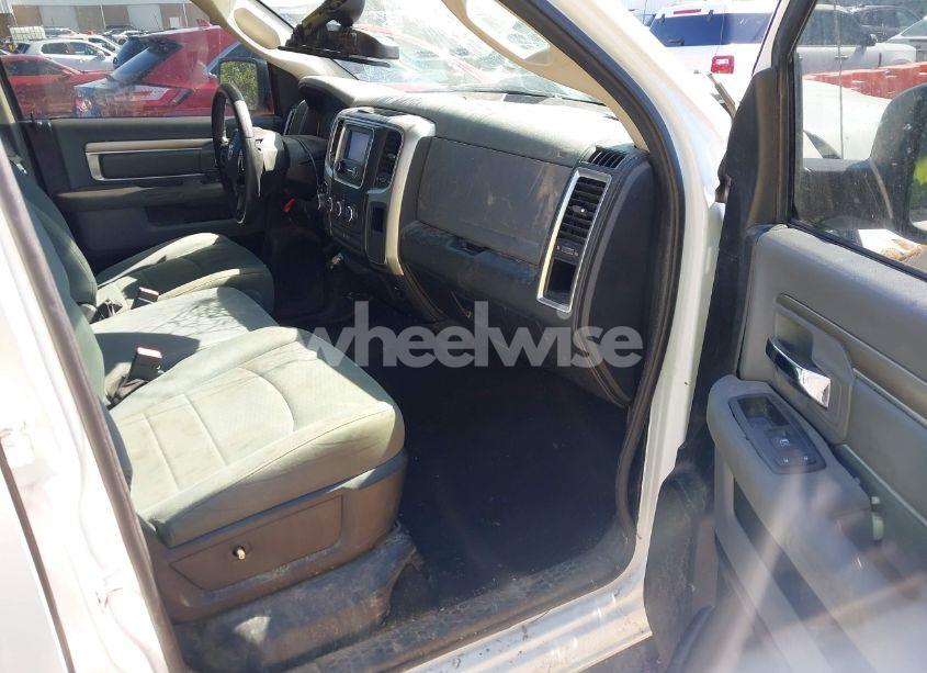 Photo 5 of 2016 Ram 1500 SLT (VIN 1C6RR6GT0GS240719)