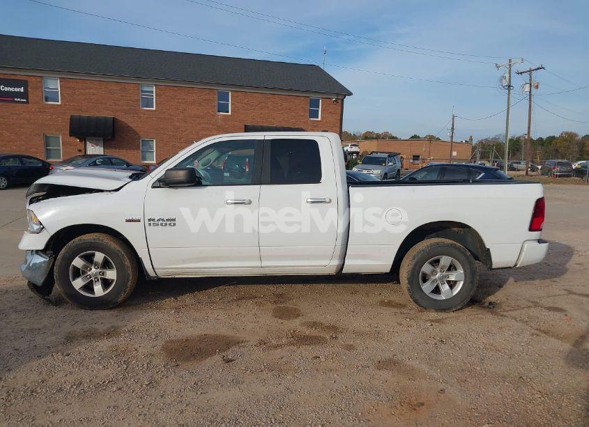 Photo 14 of 2017 Ram 1500 SLT 4X2 6'4 BOX (VIN 1C6RR6GT0HS576582)