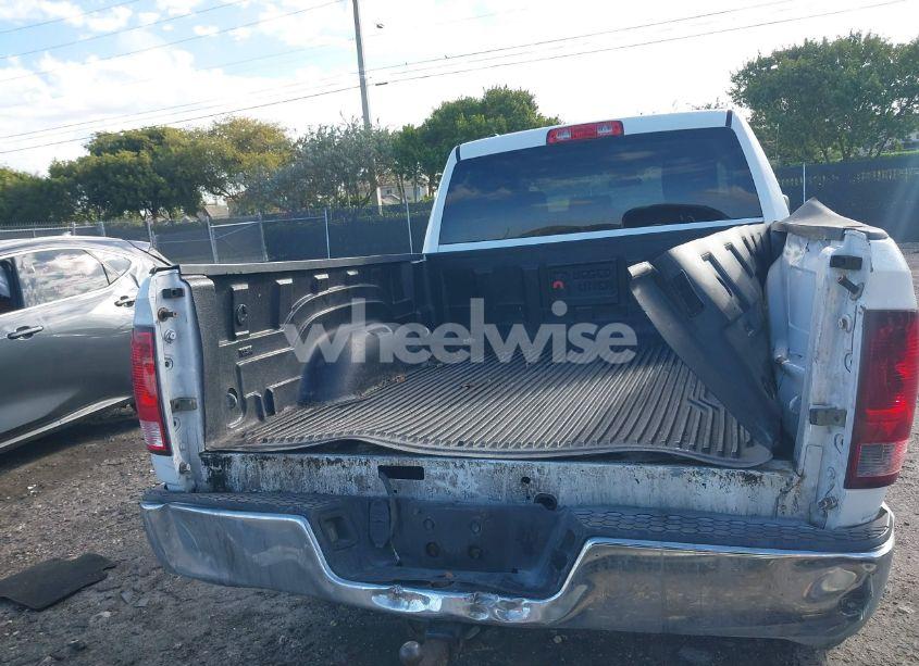 Photo 17 of 2017 Ram 1500 SLT 4X2 6'4 BOX (VIN 1C6RR6GT0HS676357)