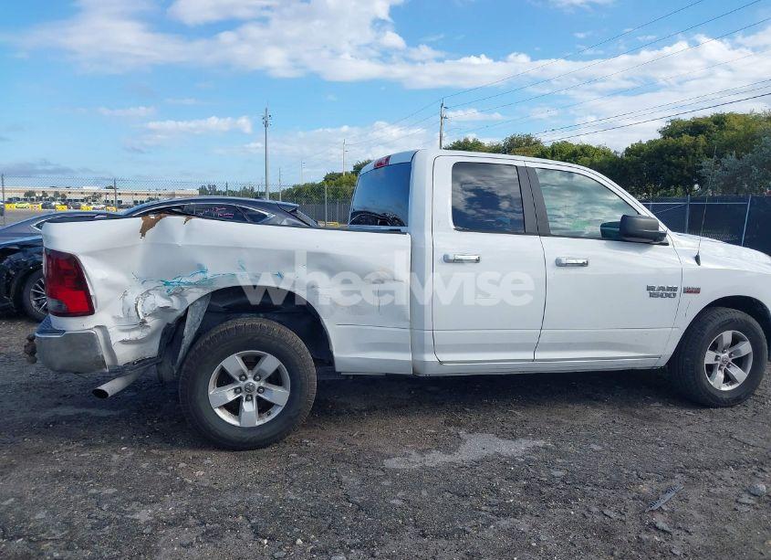 Photo 6 of 2017 Ram 1500 SLT 4X2 6'4 BOX (VIN 1C6RR6GT0HS676357)