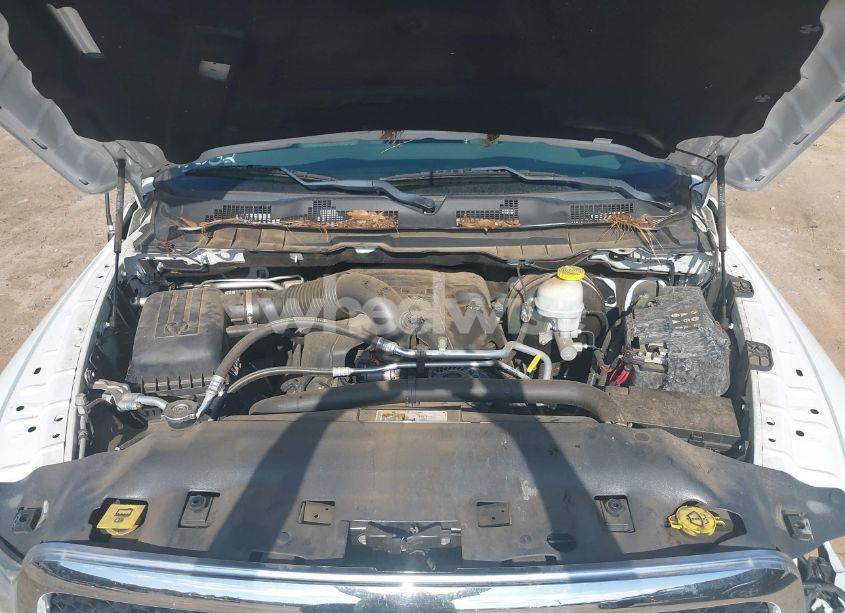 Photo 10 of 2018 Ram 1500 SLT QUAD CAB 4X2 6'4 BOX (VIN 1C6RR6GT1JS131550)