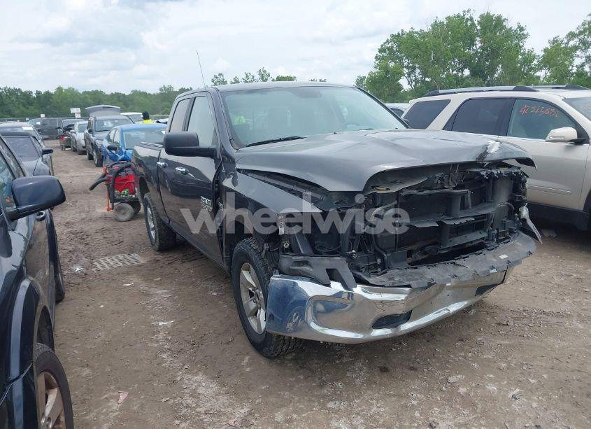 2016 Ram 1500 SLT (VIN 1C6RR6GT3GS262195) main photo