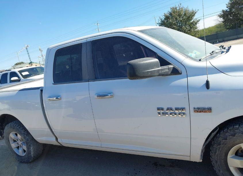 Photo 13 of 2018 Ram 1500 SLT 4X2 6'4 BOX (VIN 1C6RR6GT3JS161293)