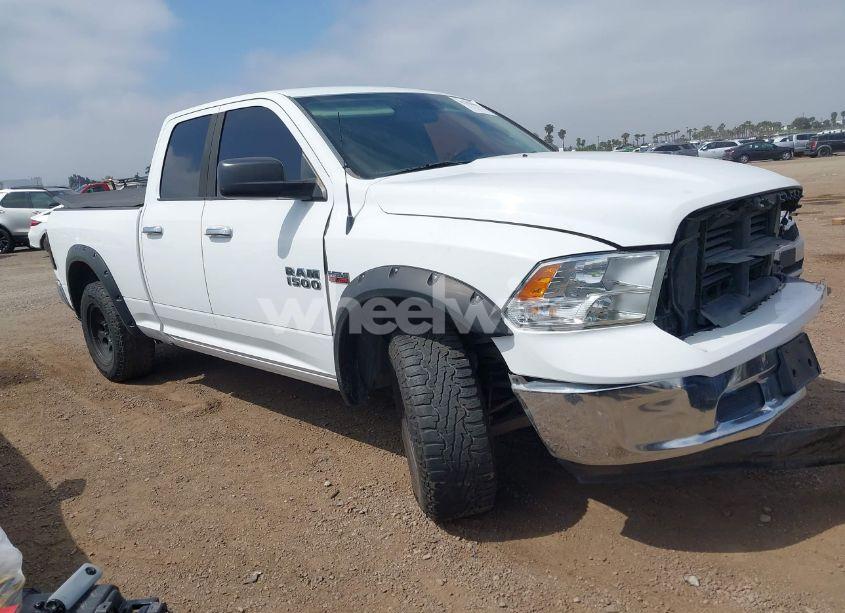 2016 Ram 1500 SLT (VIN 1C6RR6GT4GS231408) main photo