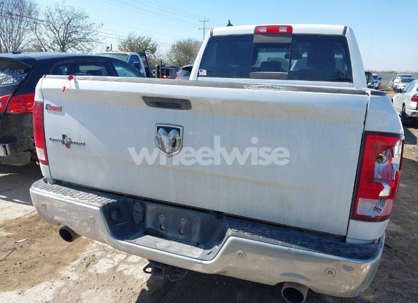 Photo 16 of 2019 Ram 1500 CLASSIC LONE STAR 4X2 6'4 BOX (VIN 1C6RR6GT4KS730671)