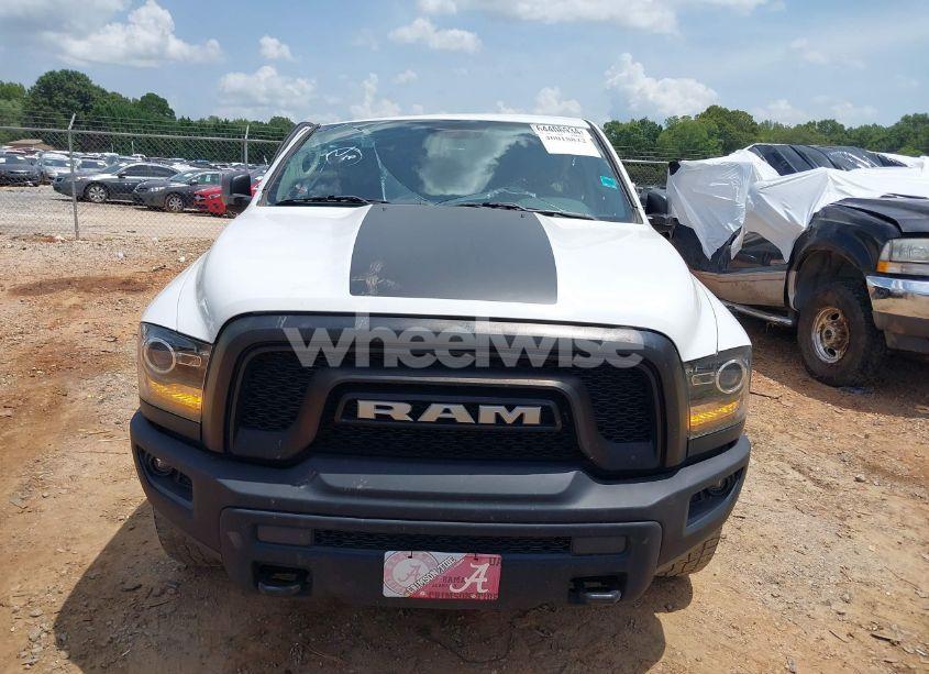 Photo 12 of 2019 Ram 1500 CLASSIC WARLOCK QUAD CAB 4X2 6'4 BOX (VIN 1C6RR6GT5KS731974)