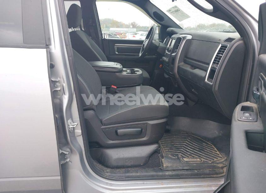 Photo 5 of 2021 Ram 1500 CLASSIC WARLOCK 4X2 6'4 BOX (VIN 1C6RR6GT5MS515450)