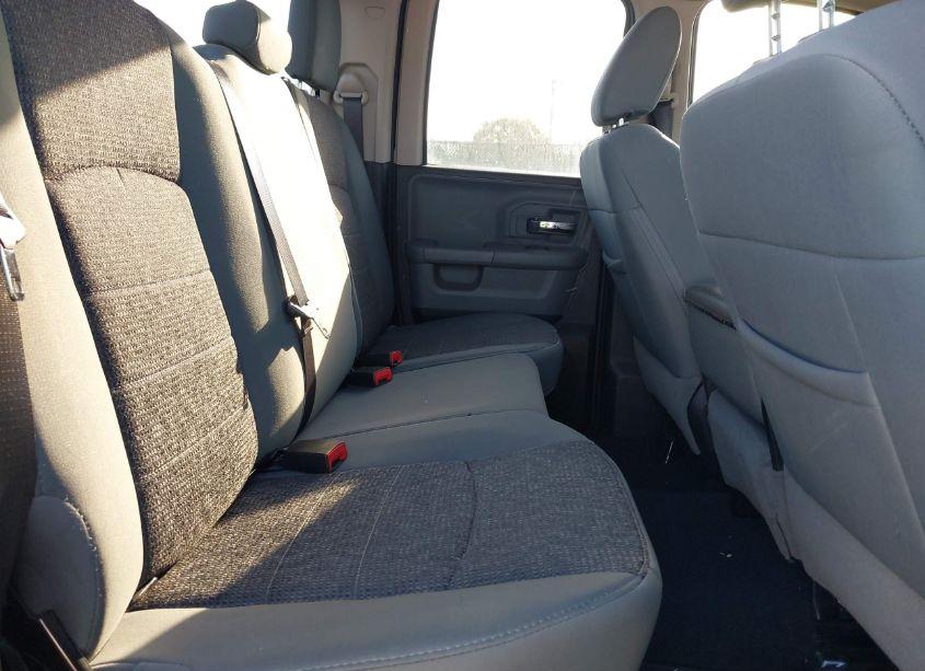 Photo 8 of 2017 Ram 1500 BIG HORN QUAD CAB 4X2 6'4 BOX (VIN 1C6RR6GT6HS657537)