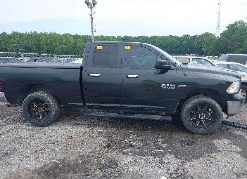 Photo 12 of 2017 Ram 1500 SLT QUAD CAB 4X2 6'4 BOX (VIN 1C6RR6GT6HS661894)