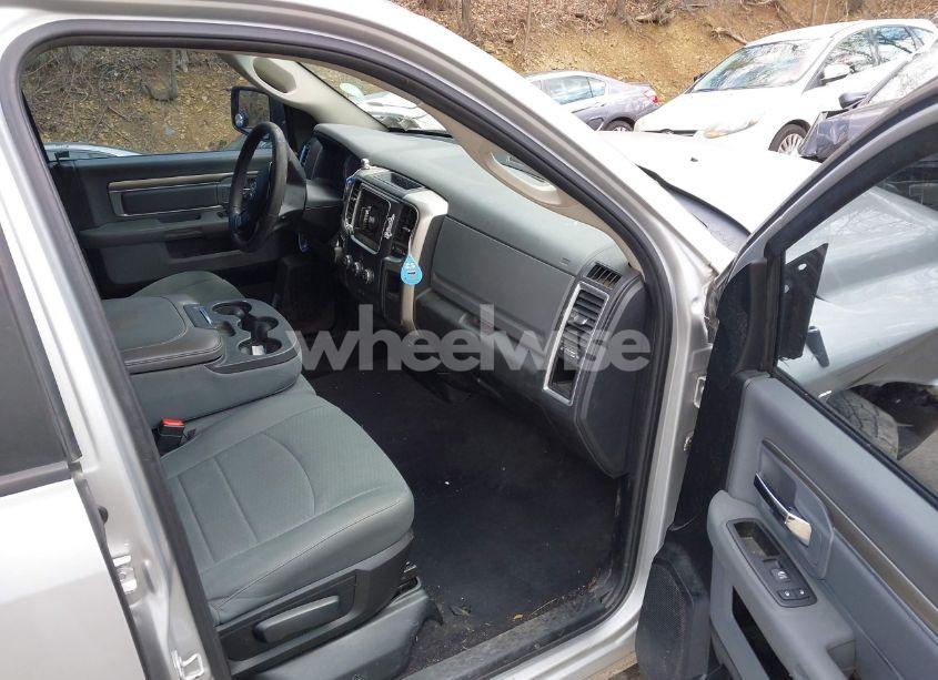 Photo 5 of 2017 Ram 1500 SLT 4X2 6'4 BOX (VIN 1C6RR6GT7HS520333)