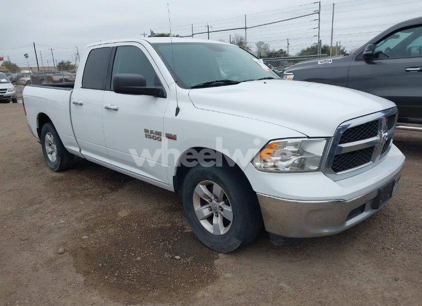 2017 Ram 1500 SLT 4X2 6'4 BOX (VIN 1C6RR6GT7HS535687) main photo
