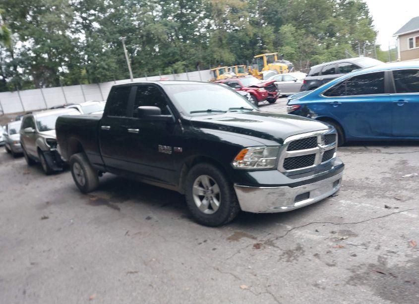 2017 Ram 1500 SLT QUAD CAB 4X2 6'4 BOX (VIN 1C6RR6GTXHS549924) main photo