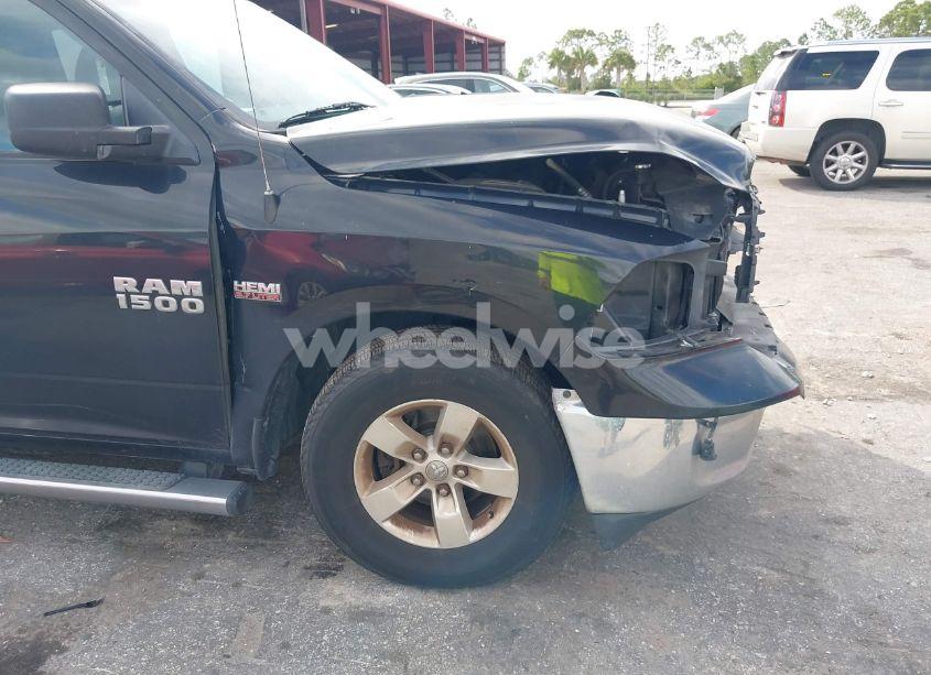 Photo 20 of 2018 Ram 1500 SLT 4X2 6'4 BOX (VIN 1C6RR6GTXJS193108)