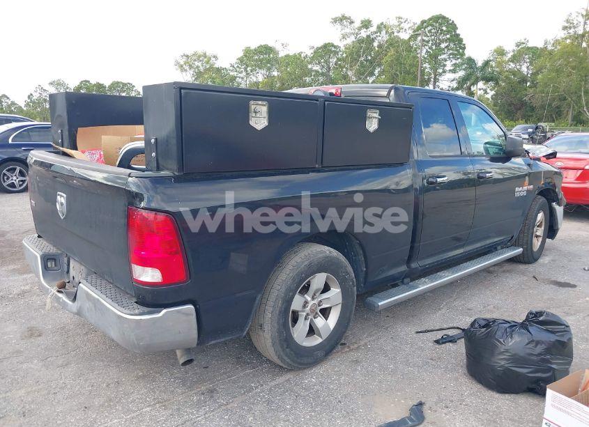 Photo 4 of 2018 Ram 1500 SLT 4X2 6'4 BOX (VIN 1C6RR6GTXJS193108)