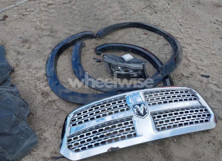 Photo 12 of 2015 Ram 1500 LARAMIE (VIN 1C6RR6JTXFS750714)