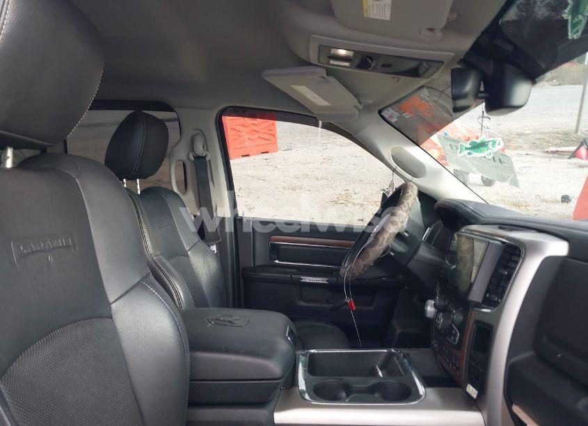 Photo 5 of 2015 Ram 1500 LARAMIE (VIN 1C6RR6JTXFS750714)