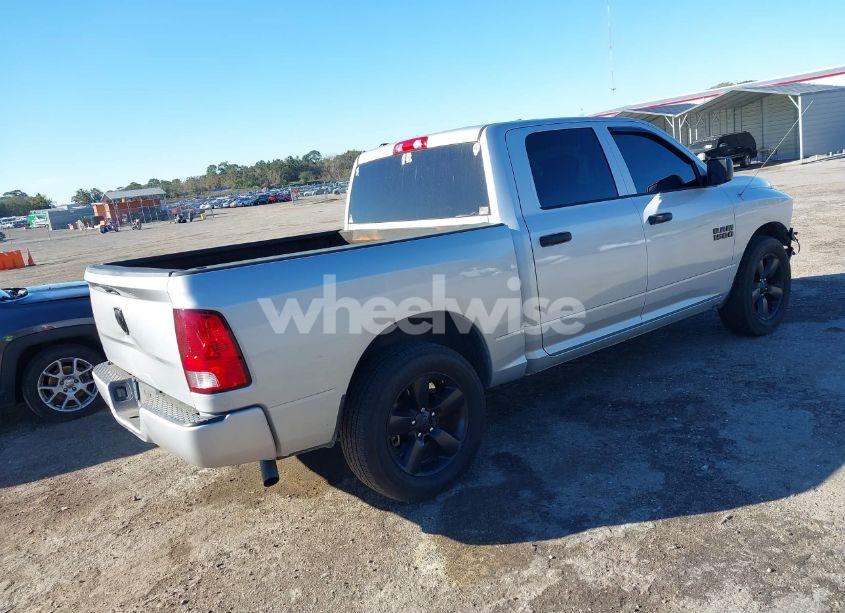 Photo 4 of 2018 Ram 1500 EXPRESS 4X2 5'7 BOX (VIN 1C6RR6KG0JS284186)