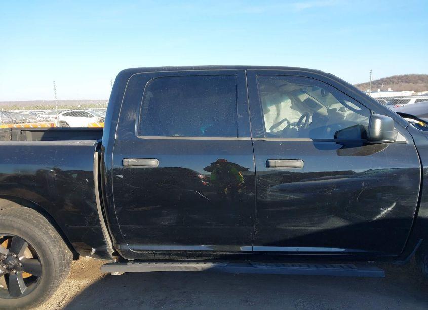 Photo 14 of 2015 Ram 1500 EXPRESS (VIN 1C6RR6KG3FS571108)
