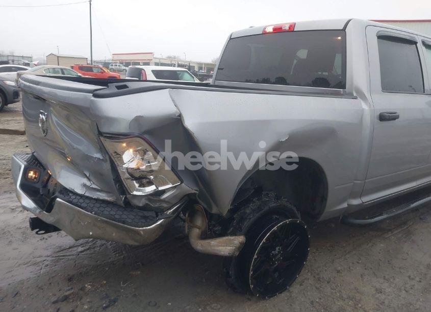 Photo 6 of 2019 Ram 1500 CLASSIC TRADESMAN 4X2 5'7 BOX (VIN 1C6RR6KG3KS726864)