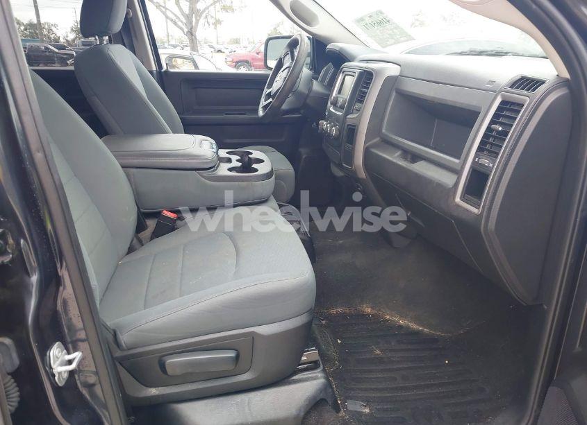 Photo 5 of 2017 Ram 1500 EXPRESS 4X2 5'7 BOX (VIN 1C6RR6KG5HS708729)