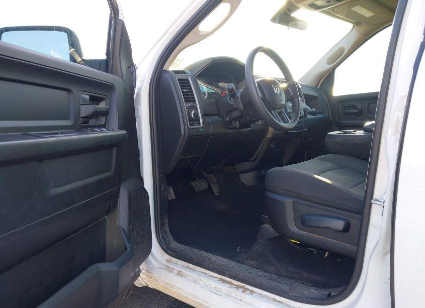 Photo 5 of 2021 Ram 1500 CLASSIC TRADESMAN 4X2 5'7 BOX (VIN 1C6RR6KG7MS515377)