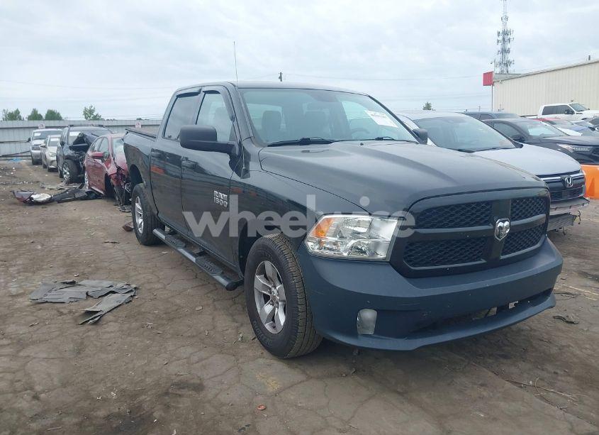 2017 Ram 1500 EXPRESS 4X2 5'7 BOX (VIN 1C6RR6KG8HS513370) main photo