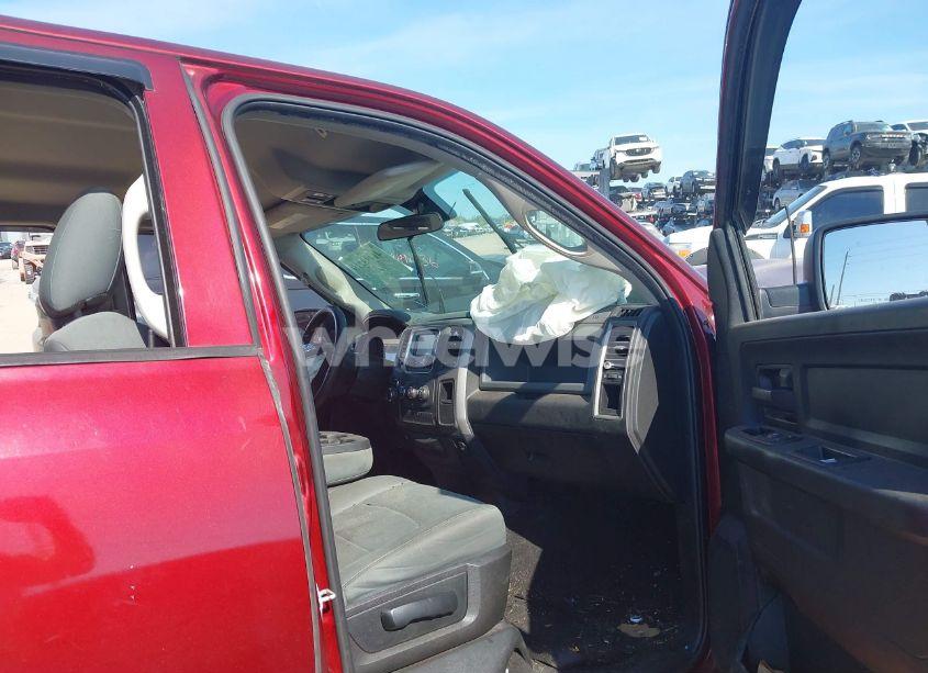 Photo 5 of 2018 Ram 1500 EXPRESS 4X2 5'7 BOX (VIN 1C6RR6KG8JS296988)