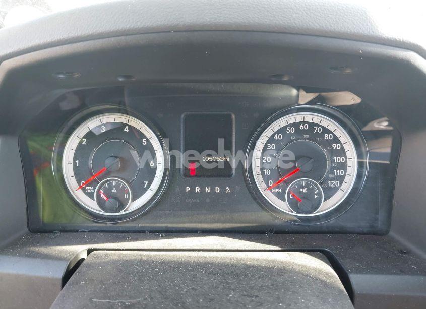 Photo 7 of 2018 Ram 1500 EXPRESS 4X2 5'7 BOX (VIN 1C6RR6KG8JS296988)