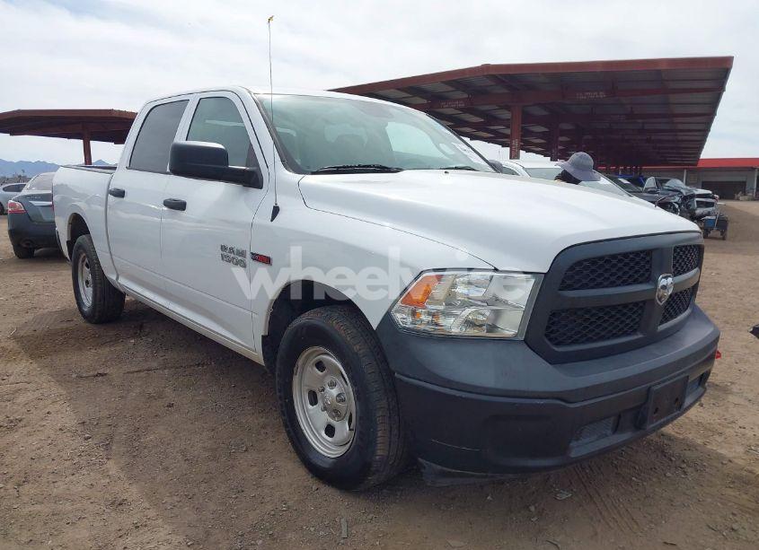 2018 Ram 1500 (VIN 1C6RR6KM0JS278331) main photo