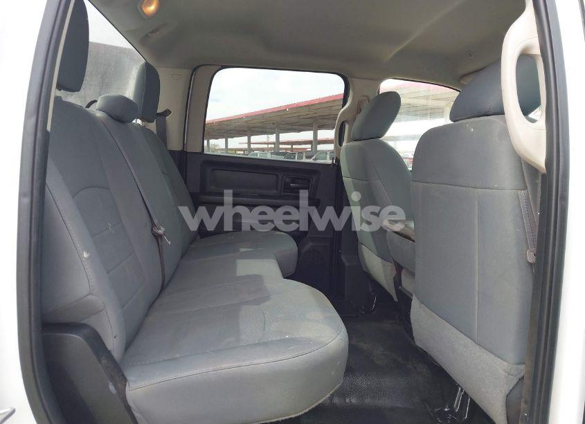 Photo 8 of 2018 Ram 1500 (VIN 1C6RR6KM0JS278331)