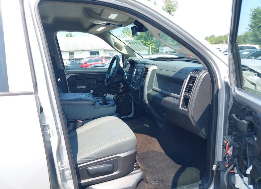 Photo 5 of 2016 Ram 1500 EXPRESS (VIN 1C6RR6KT0GS182957)